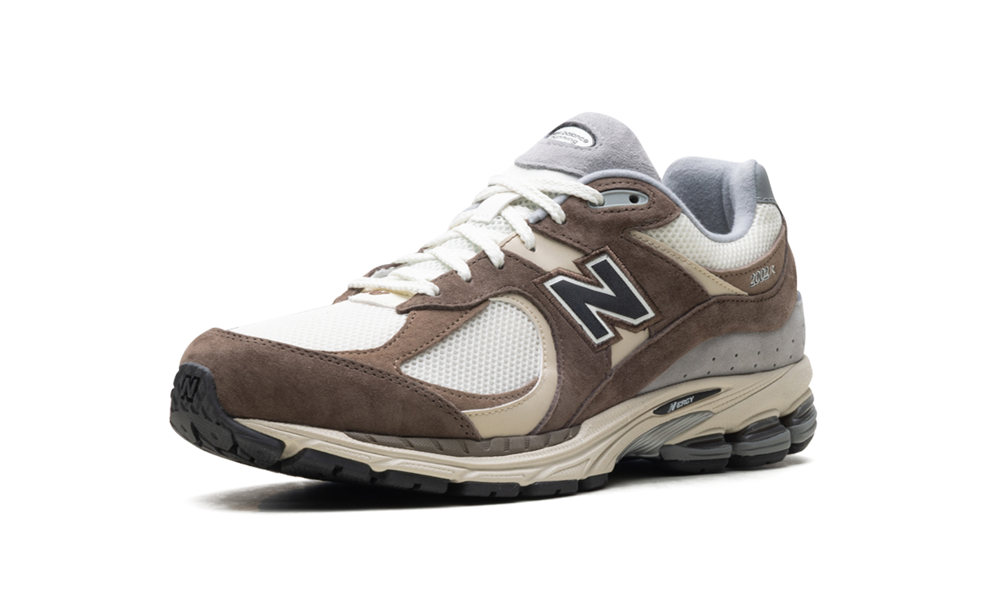 2002R "Emerging Brown" M2002RFZ