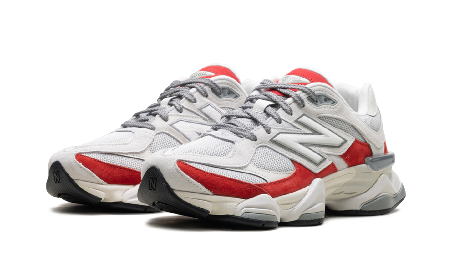 9060 "White Red" U9060JBE