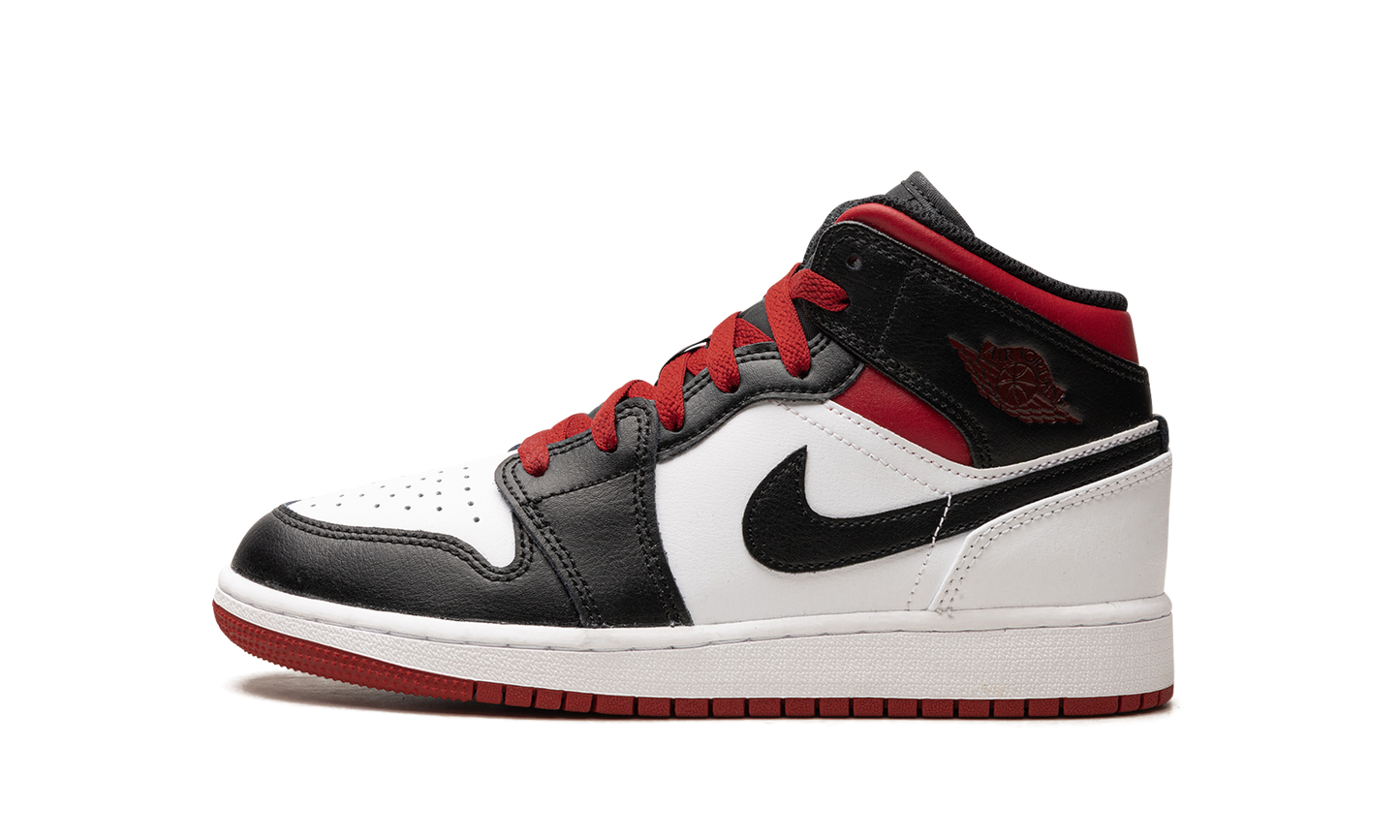 Air Jordan 1 Mid GS "Gym Red Black Toe" DQ8423 106