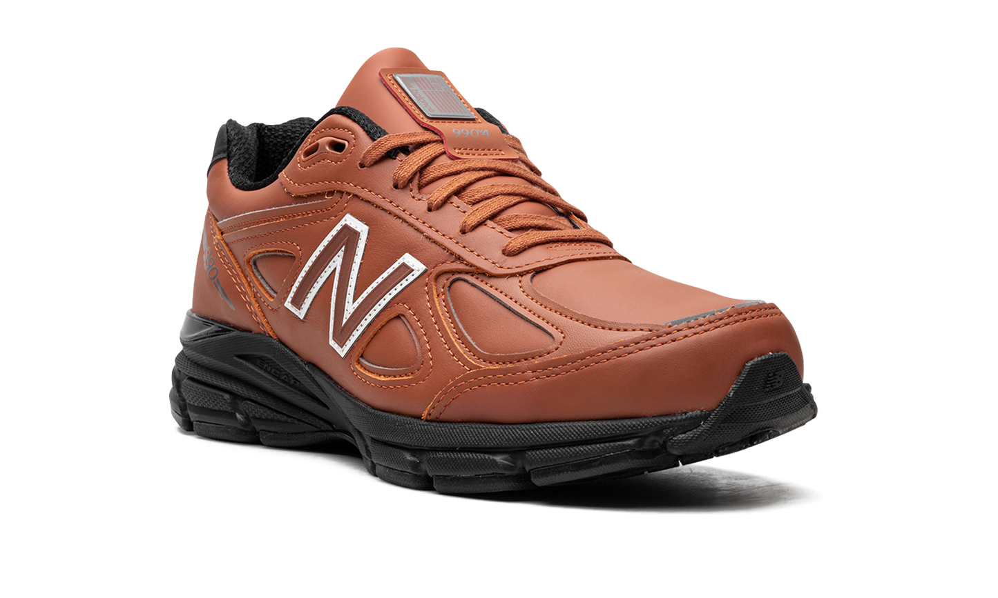 990V4 MADE IN USA "TEDDY SANTIS - MAHOGANY BLACK" U990RB4