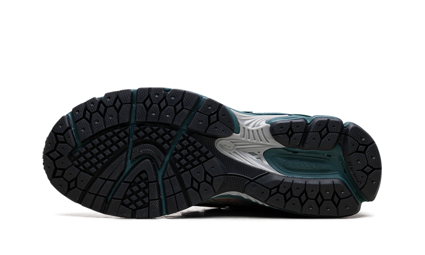 1906W "New Spruce Light Sparrow"