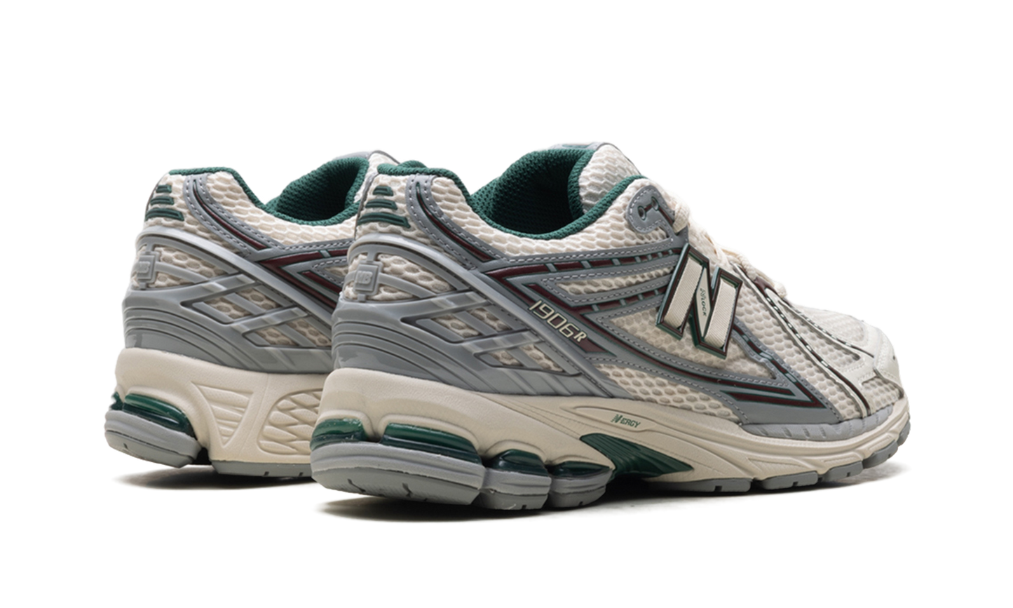 1906R "Cream Green" M1906RNR