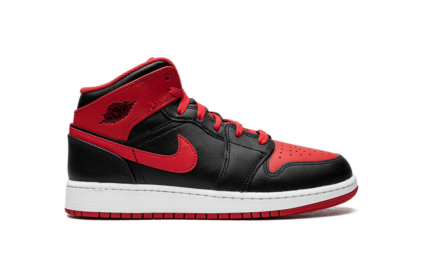 Air Jordan 1 Mid GS "Alternate Bred" DQ8423 060