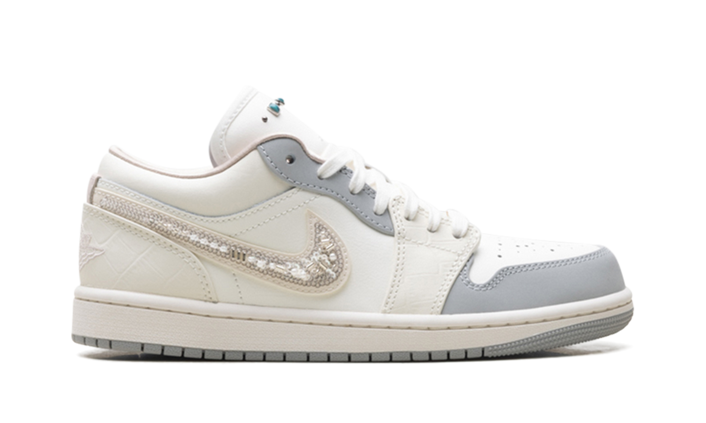 Air Jordan 1 Low WMNS "Sail Soft Pearl" IH7323 100