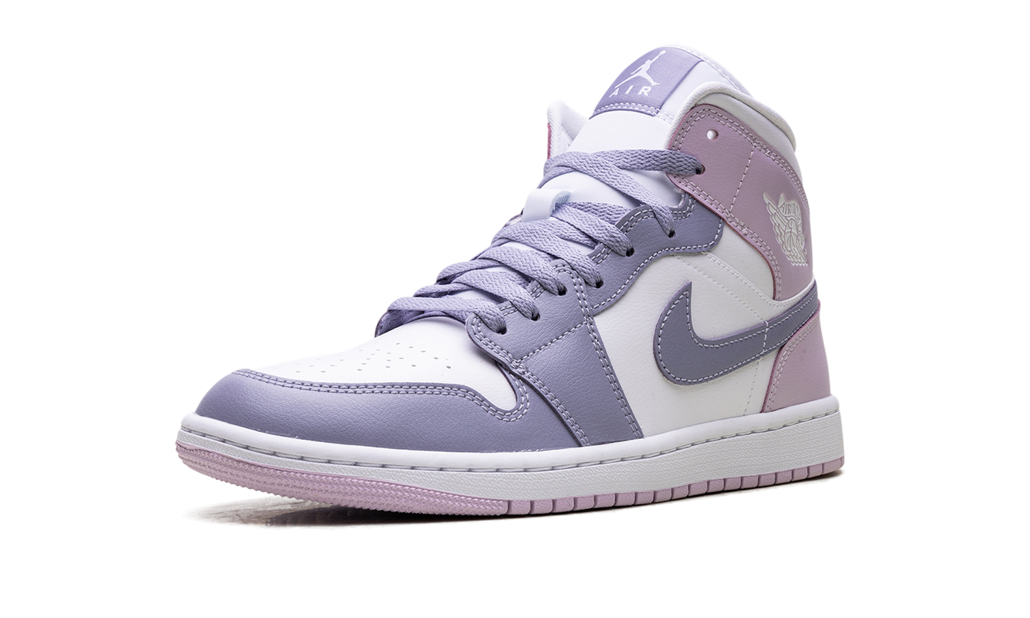 Jordan 1 Mid WMNS "Indigo Haze Doll White" BQ6472 510