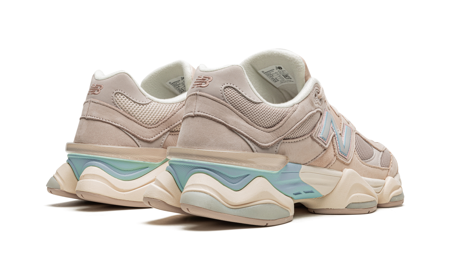 9060 "Ivory" U9060WCG