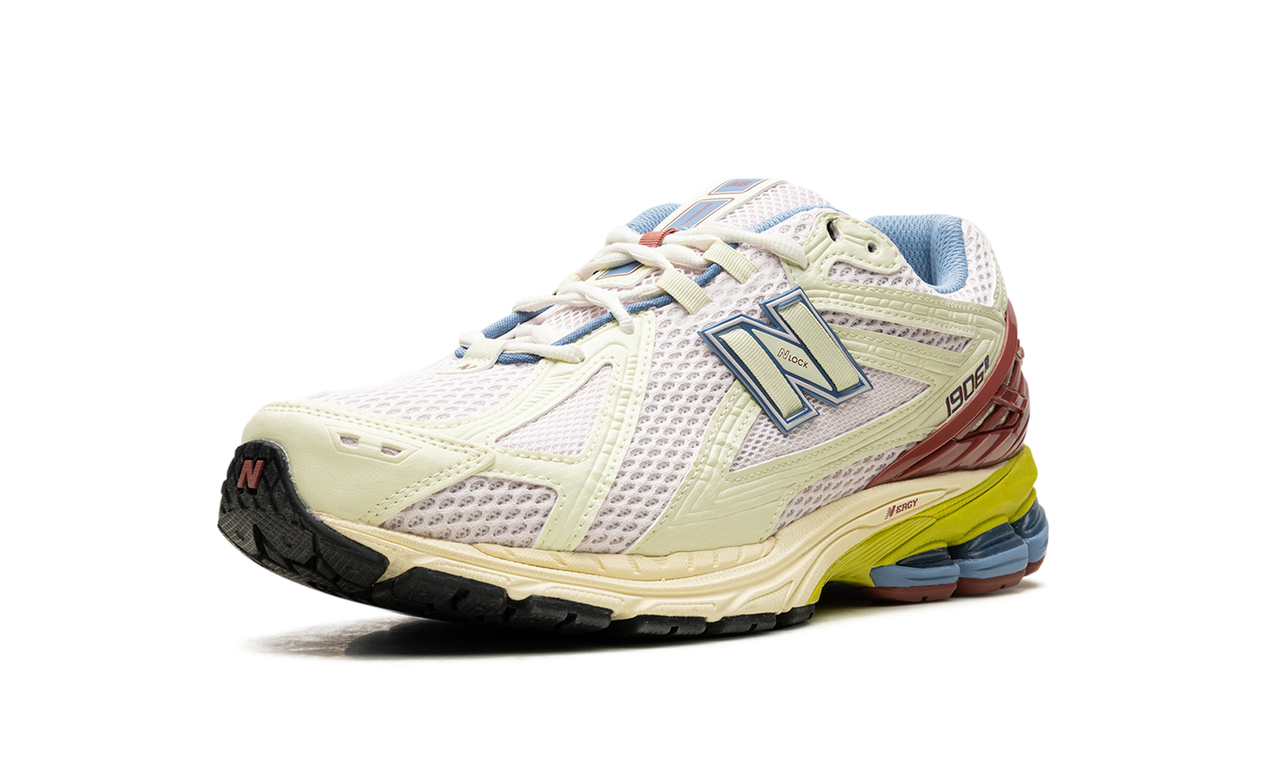 1906R "Dawn Glow/Tamarind" M1906RVB