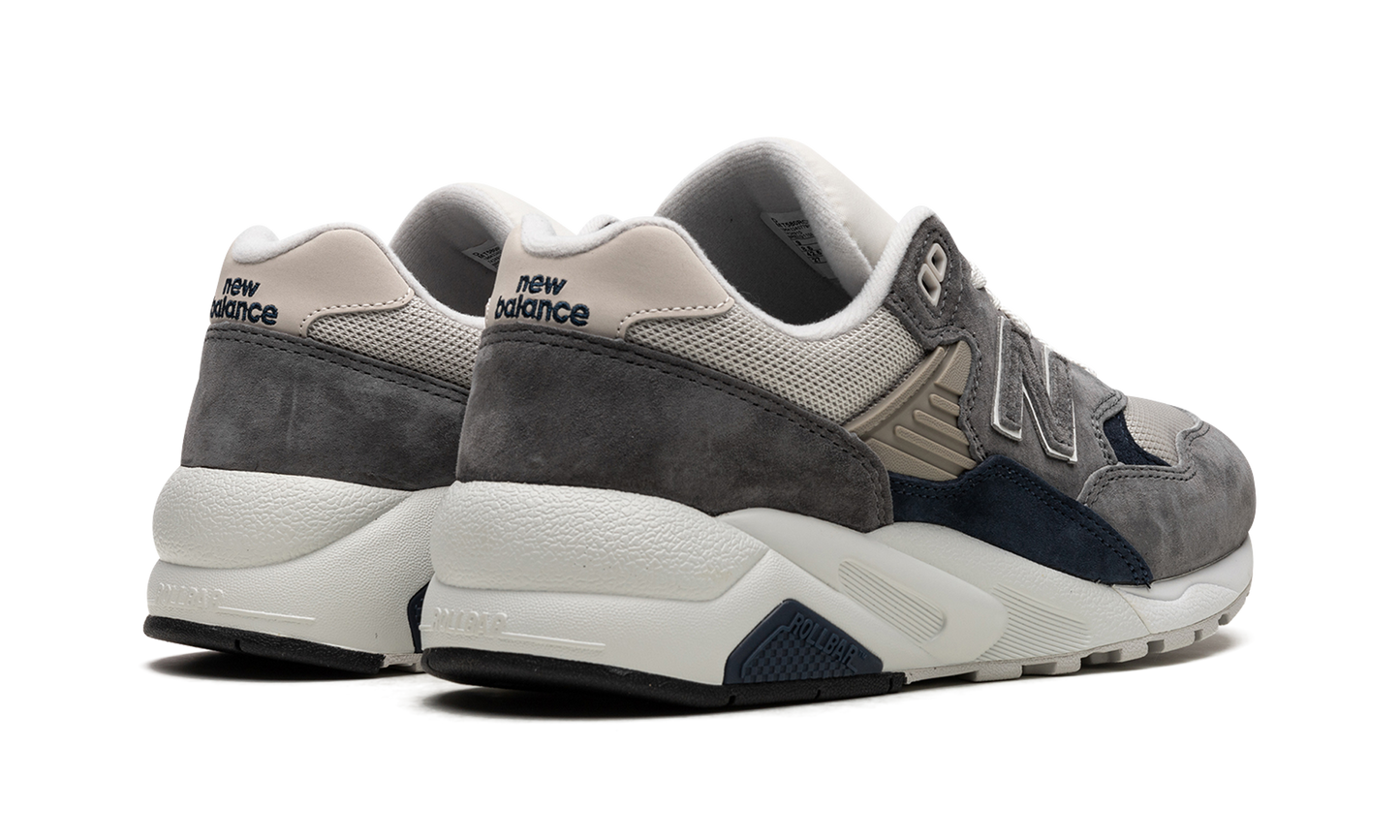 580 "Castlerock" MT580RCB