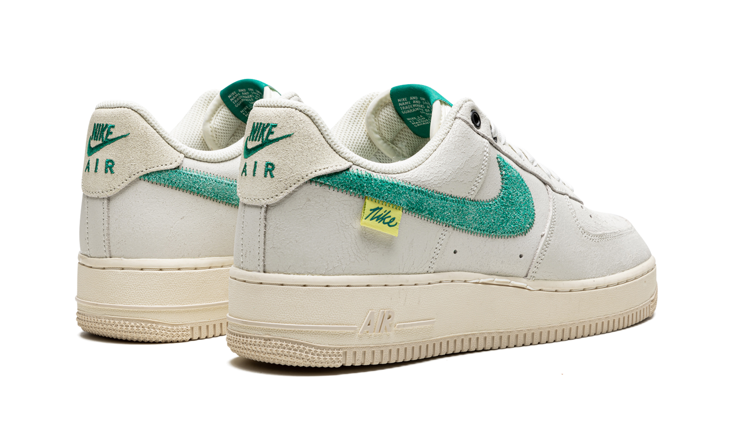 Air Force 1 '07 LV8 "Test of Time - Sail / Green Noise" DO5876 100