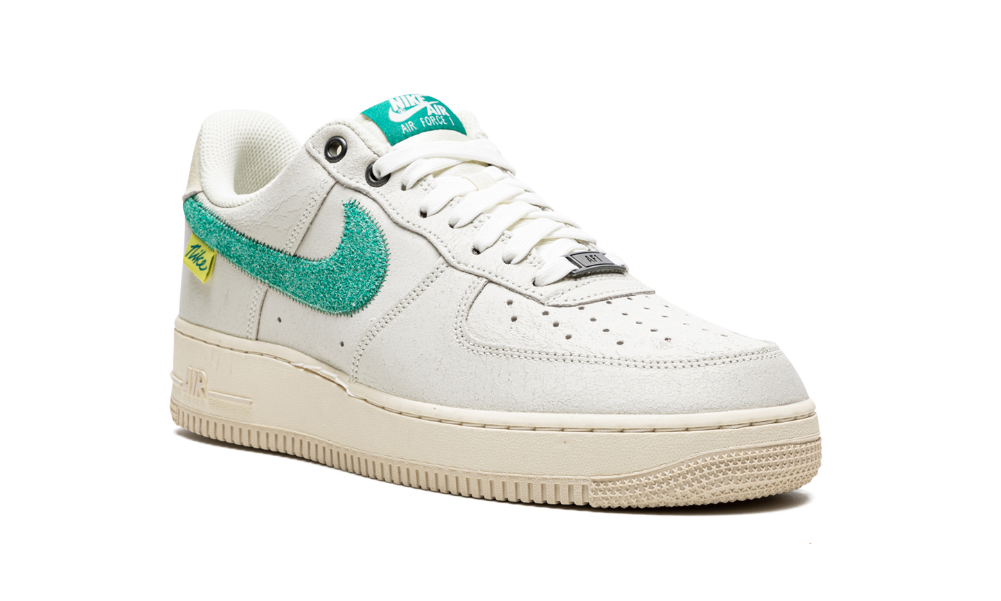 Air Force 1 '07 LV8 "Test of Time - Sail / Green Noise" DO5876 100
