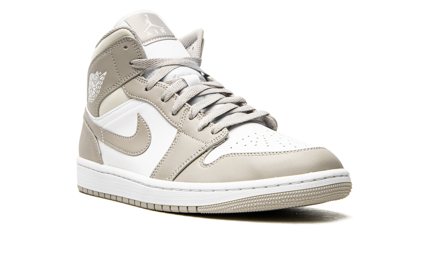 Air Jordan 1 Mid "Linen / College Grey" 554724 082