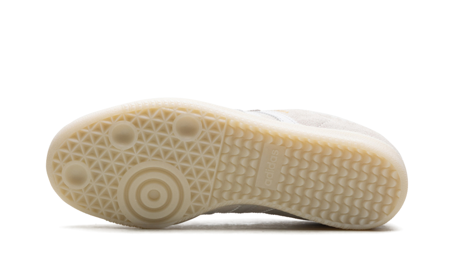 Samba ADV "Chalk White Grey Carbon" JP5860