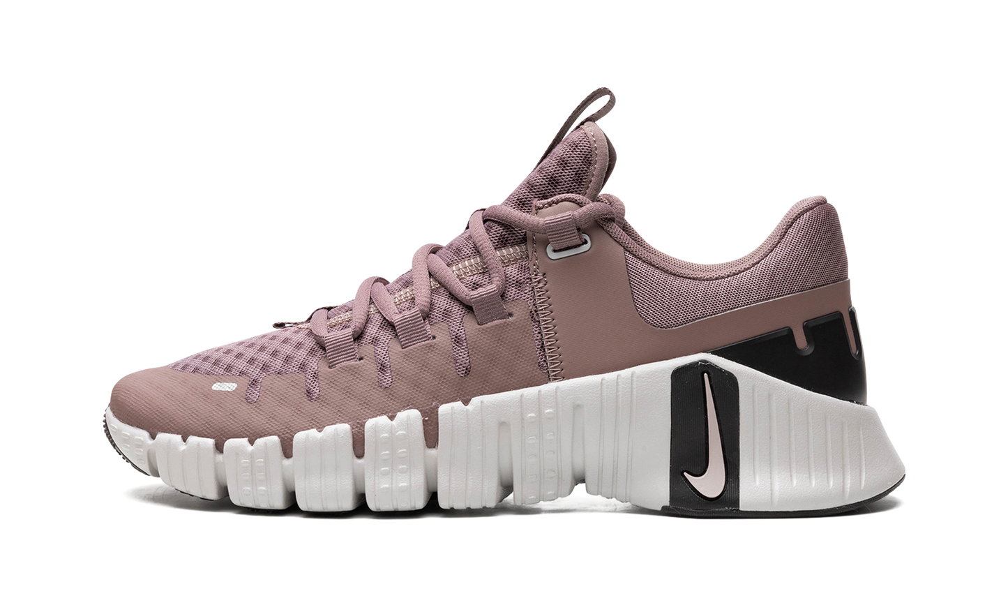 Nike Free Metcon 5 WMNS "Smokey Muave" DV3950 201