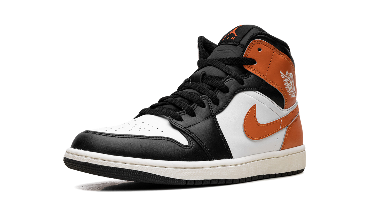 Air Jordan 1 Mid "Black Toe Starfish" DQ8426 801