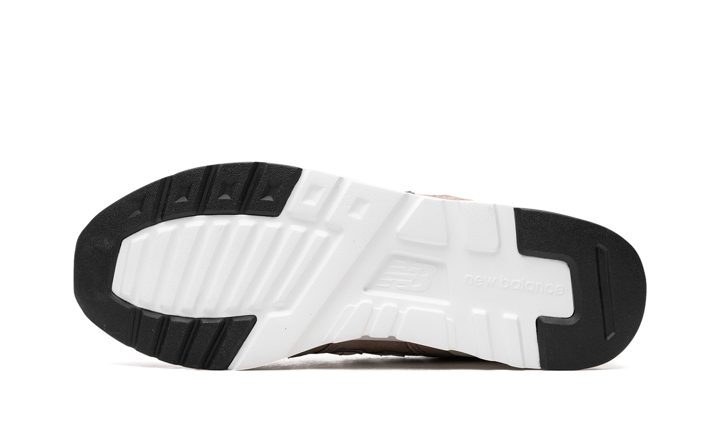 997 "Earth" CM997HVD