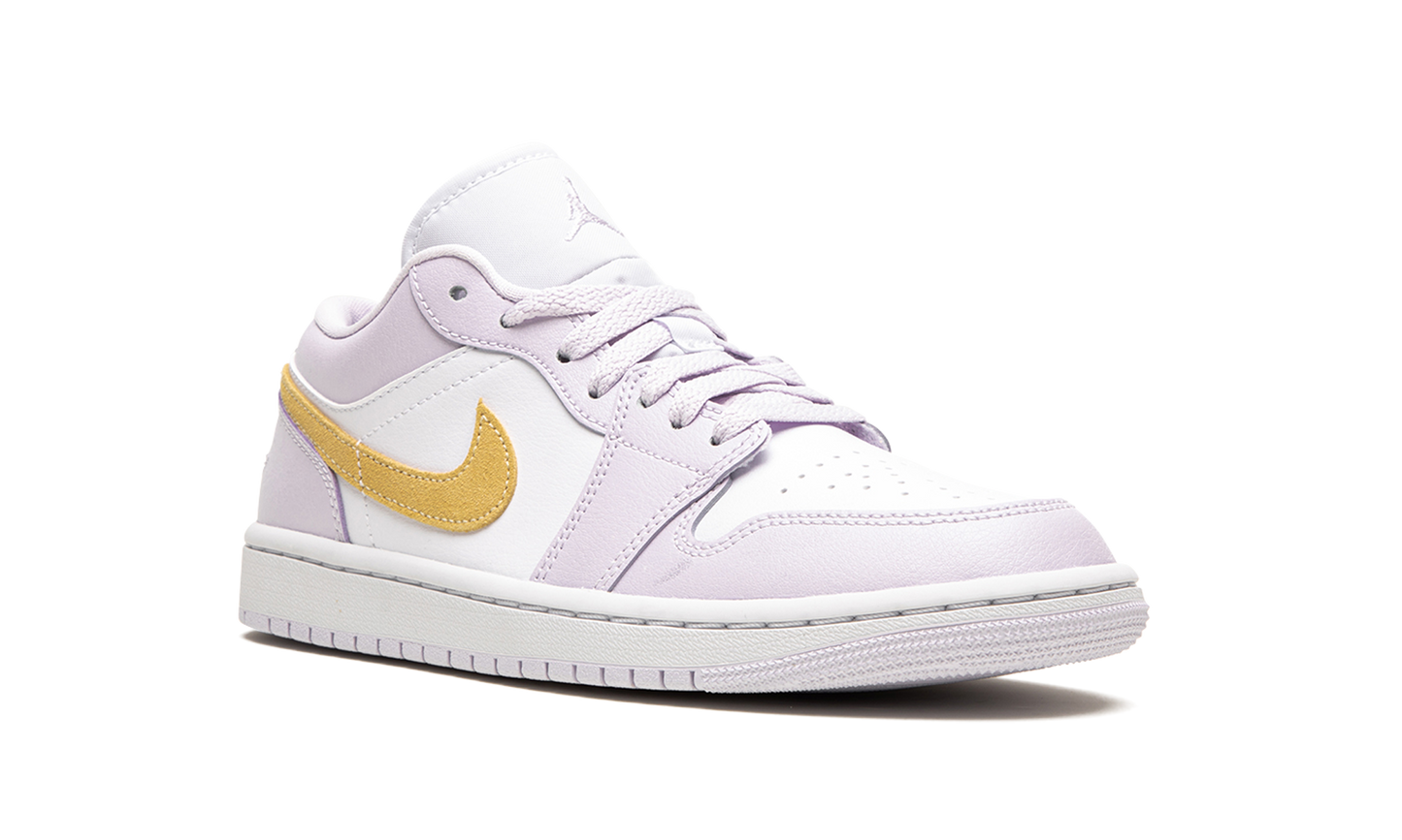 AIR JORDAN 1 LO WMNS "Barely Grape" DC0774 501