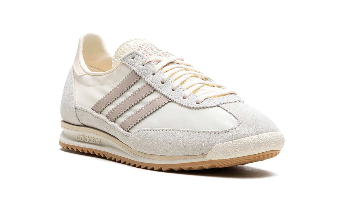 SL 72 OG WMNS "Wonder Taupe" JH7394