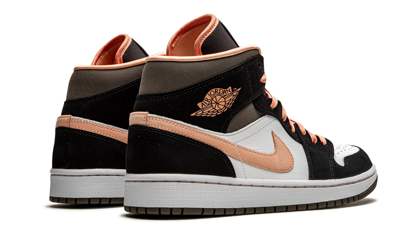 AIR JORDAN 1 MID SE WMNS "Peach Mocha" DH0210 100