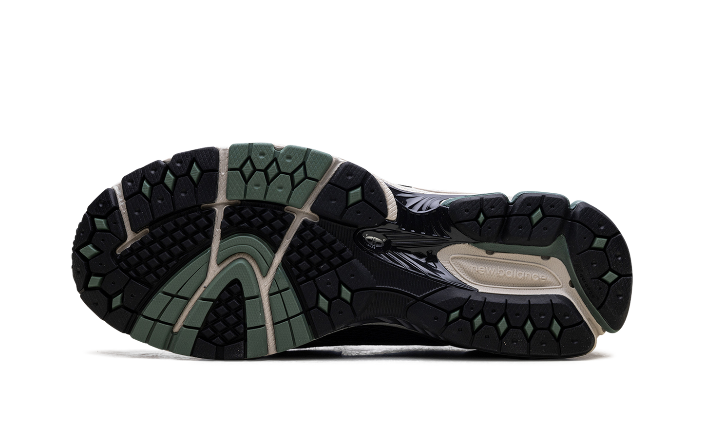 1906L "Silver Metallic Dark Juniper" U1906LOA