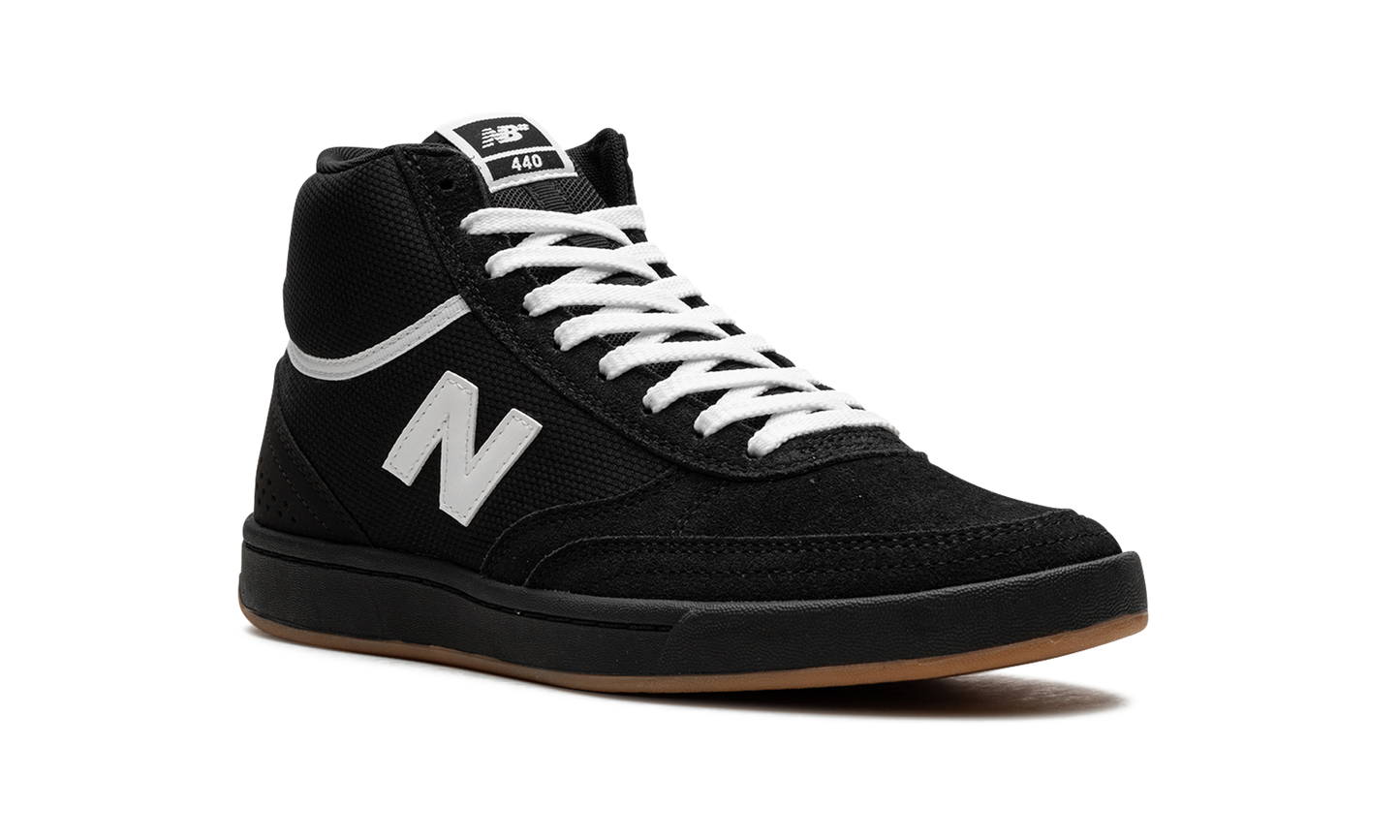 Numeric 440 "Black White Gum" NM440HLG