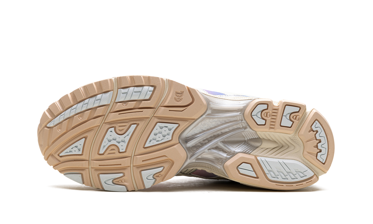 Gel-Kayano 14 WMNS "Baked Pink Cream" 1202A516 700