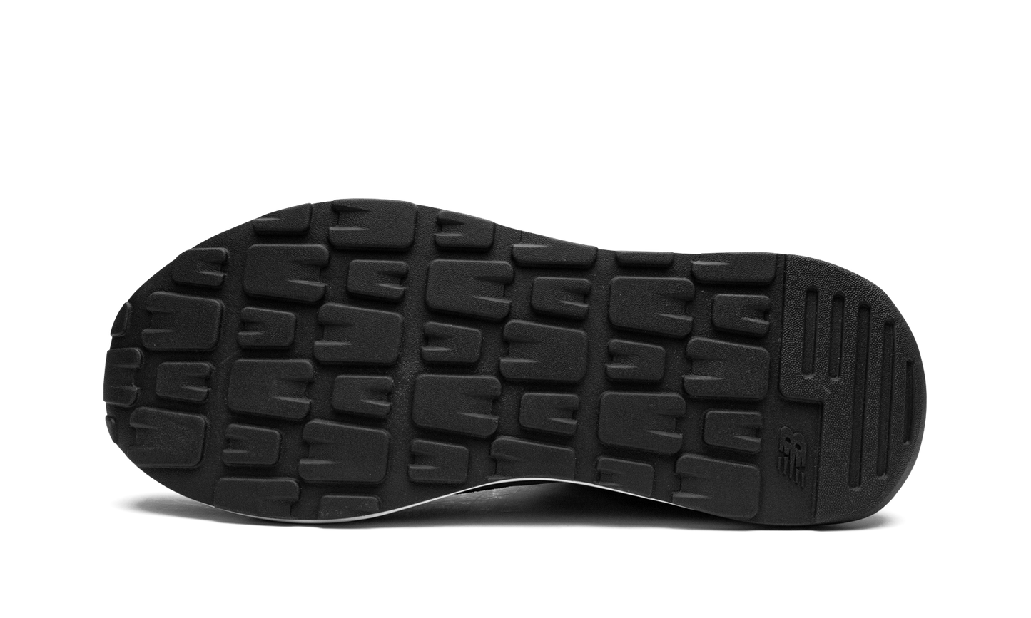 57/40 "Black / White" M5740CBA