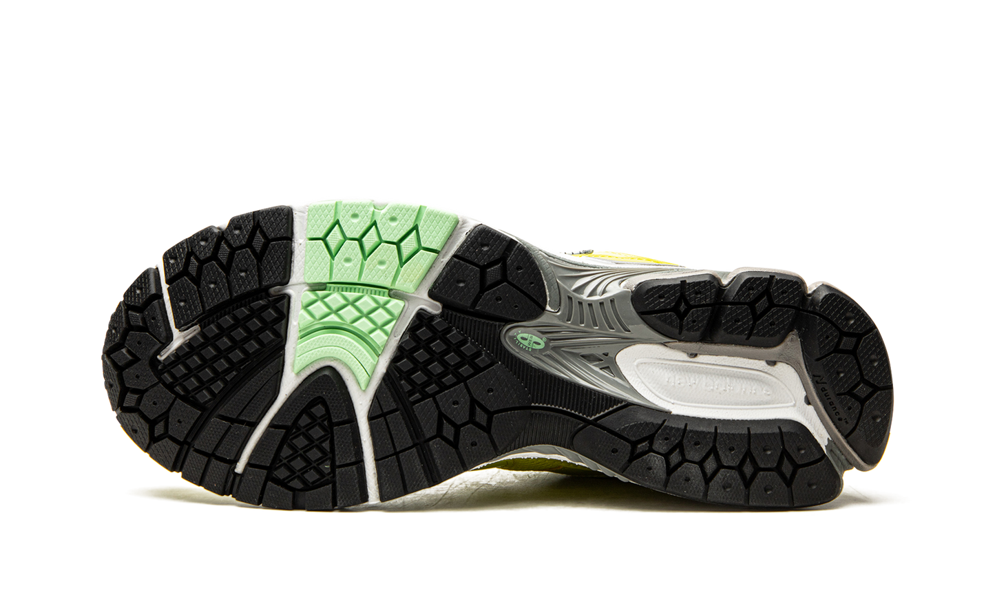 2002R "Sulphur Yellow"