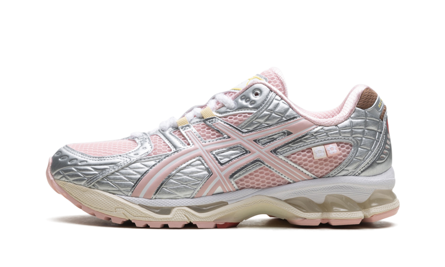 GEL-Nimbus 10.1 "VandyThePink - Strawberry" 1203A865 702