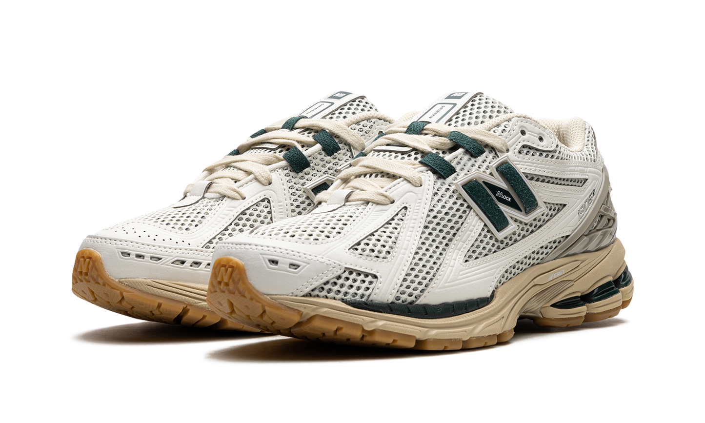 1906R "White Green Cream" M1906RQ