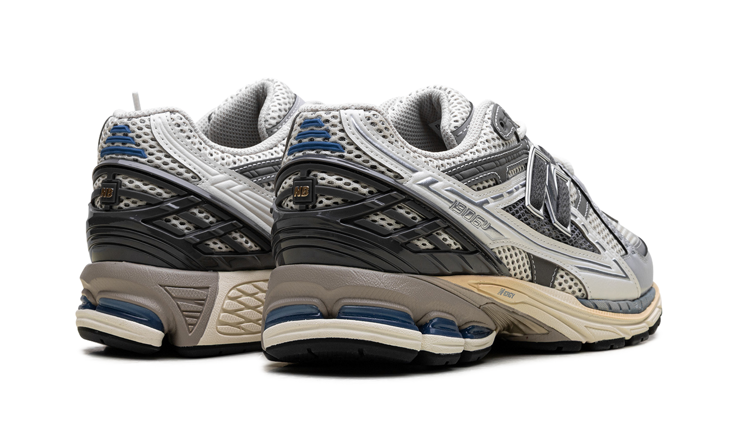 1906U "Raincloud Magnet" U1906NA