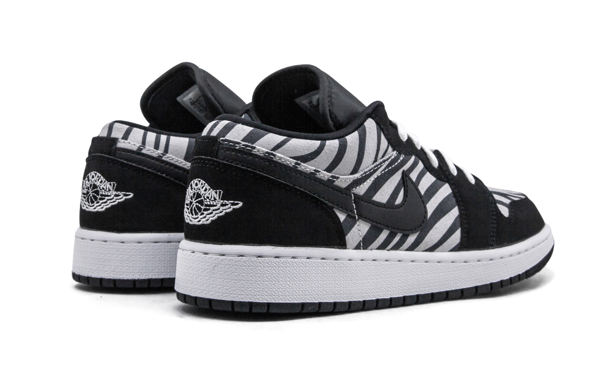 Air Jordan 1 Low GS "Zebra"
