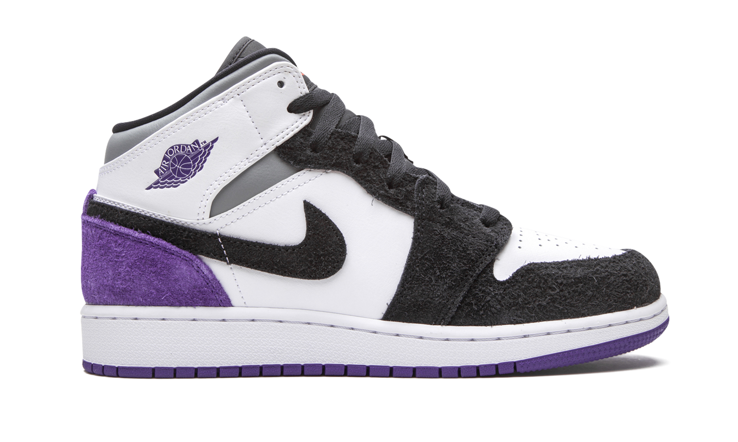 Air Jordan 1 Mid SE GS "Court Purple Suede" BQ6931 105