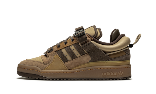 Forum Buckle Low "Bad Bunny - The First Cafe" GW0264