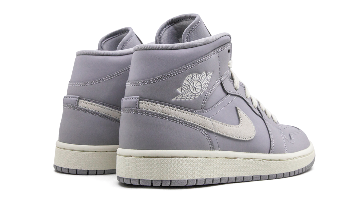 AIR JORDAN 1 MID WMNS