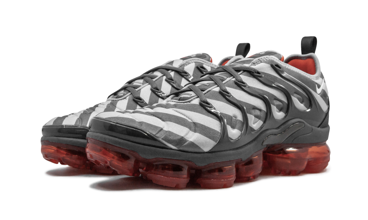 Air VaporMax Plus "Grey / Red" 924453 020