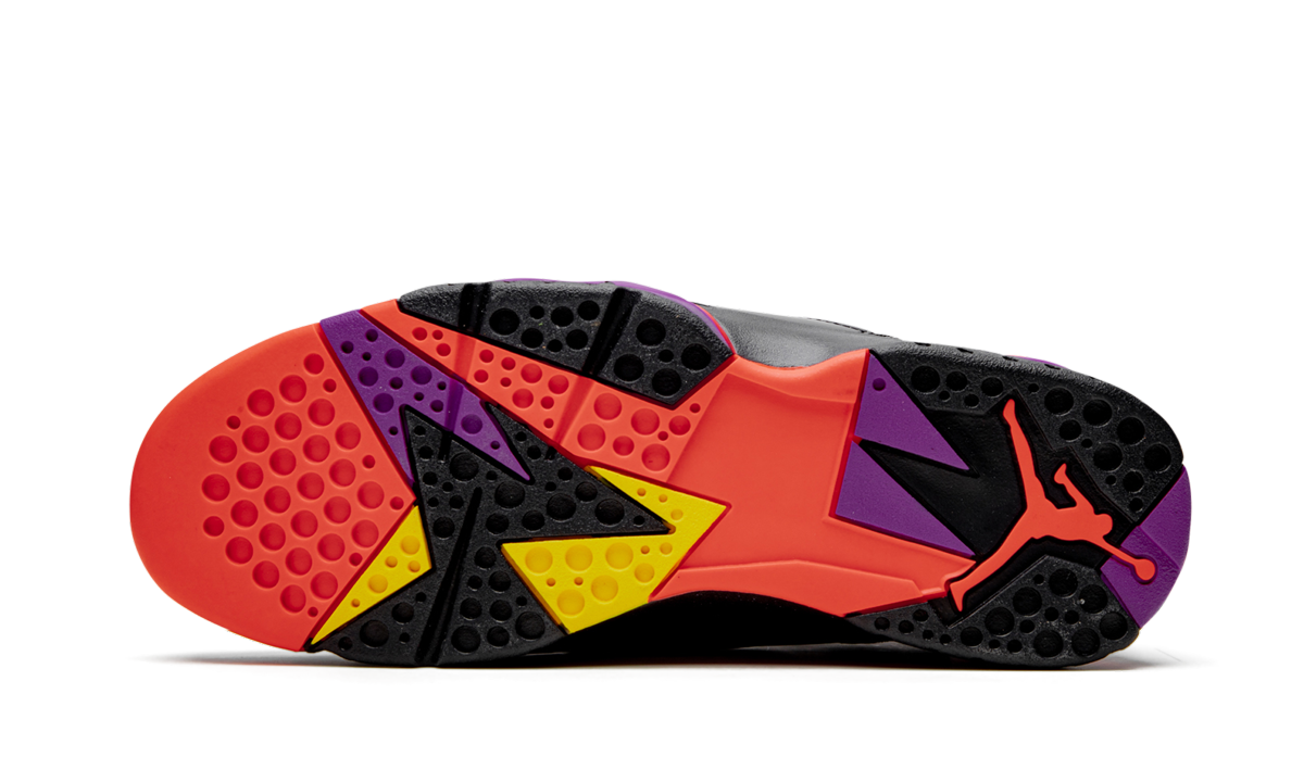 AIR JORDAN 7 WMNS "Black Patent Leather"