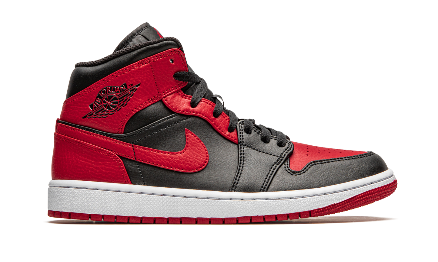 Air Jordan 1 Mid "Banned 2020" 554724 074