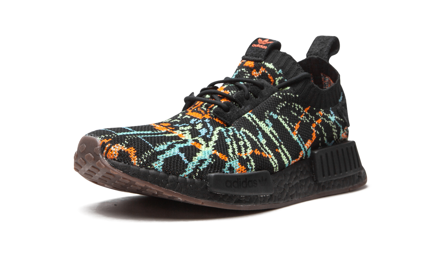 NMD_R1 PK "Glitch" G57941