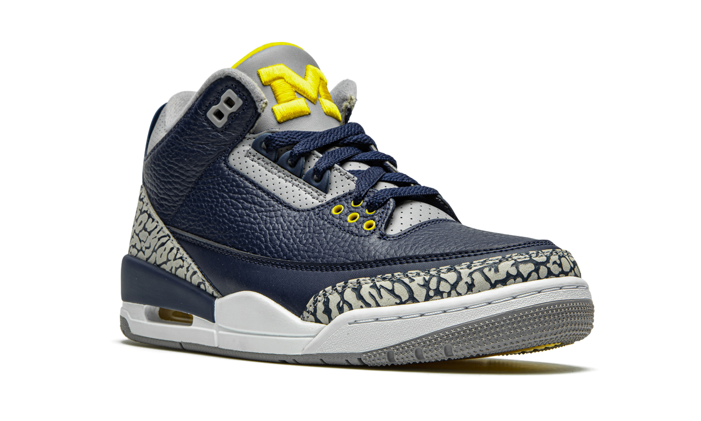 Air Jordan 3 Retro PE "Michigan" AJ3 820064