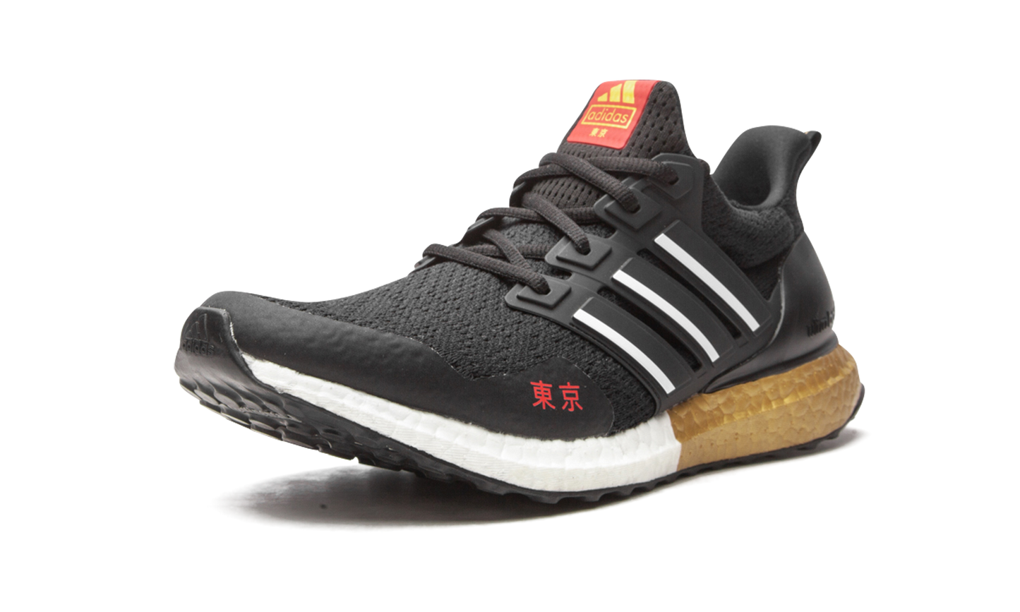UltraBoost DNA "Tokyo"