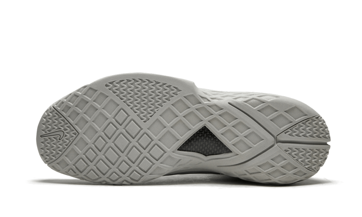 Zoom Kobe 3 FTB "Fade to Black" 869453 004