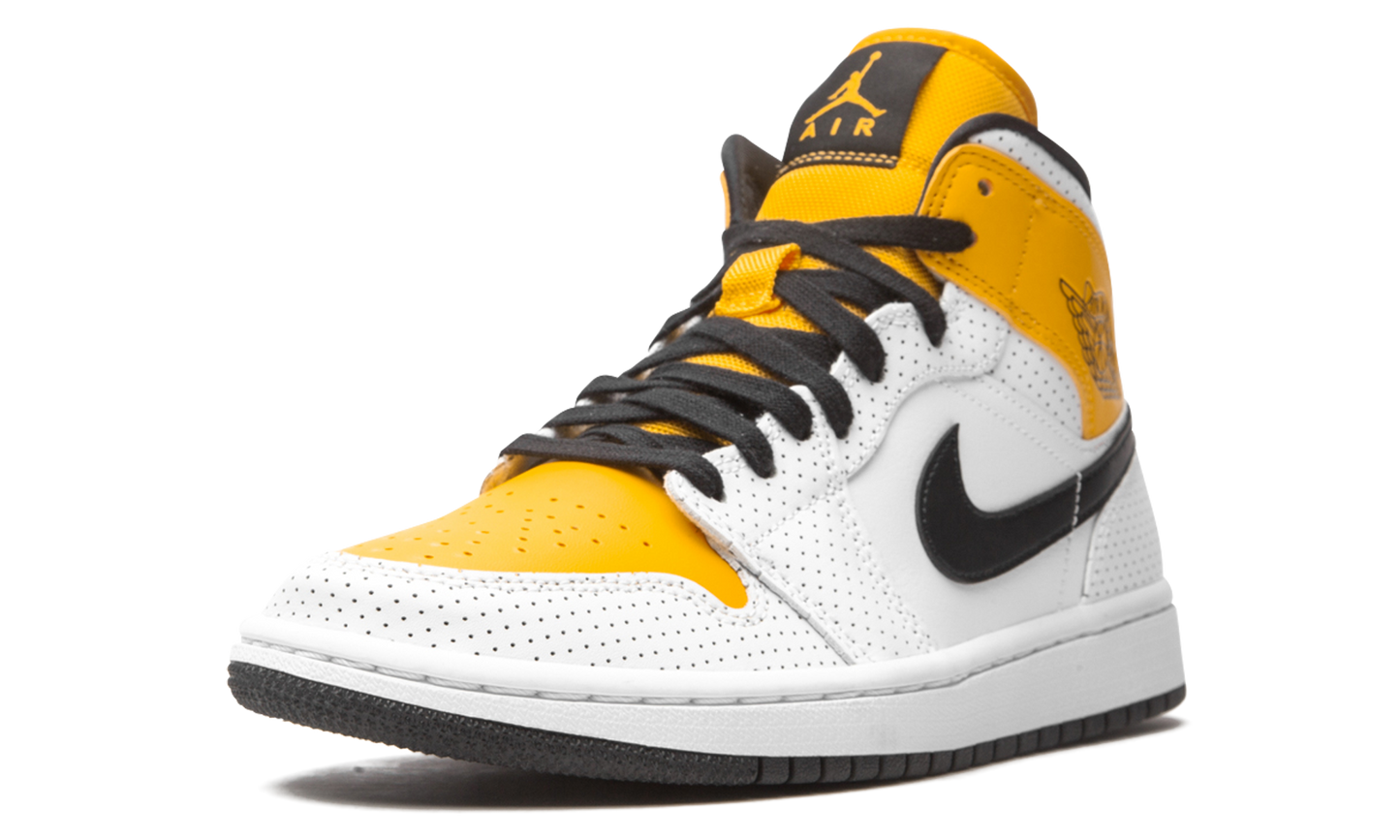 AIR JORDAN 1 MID WMNS "Perforated" BQ6472 107
