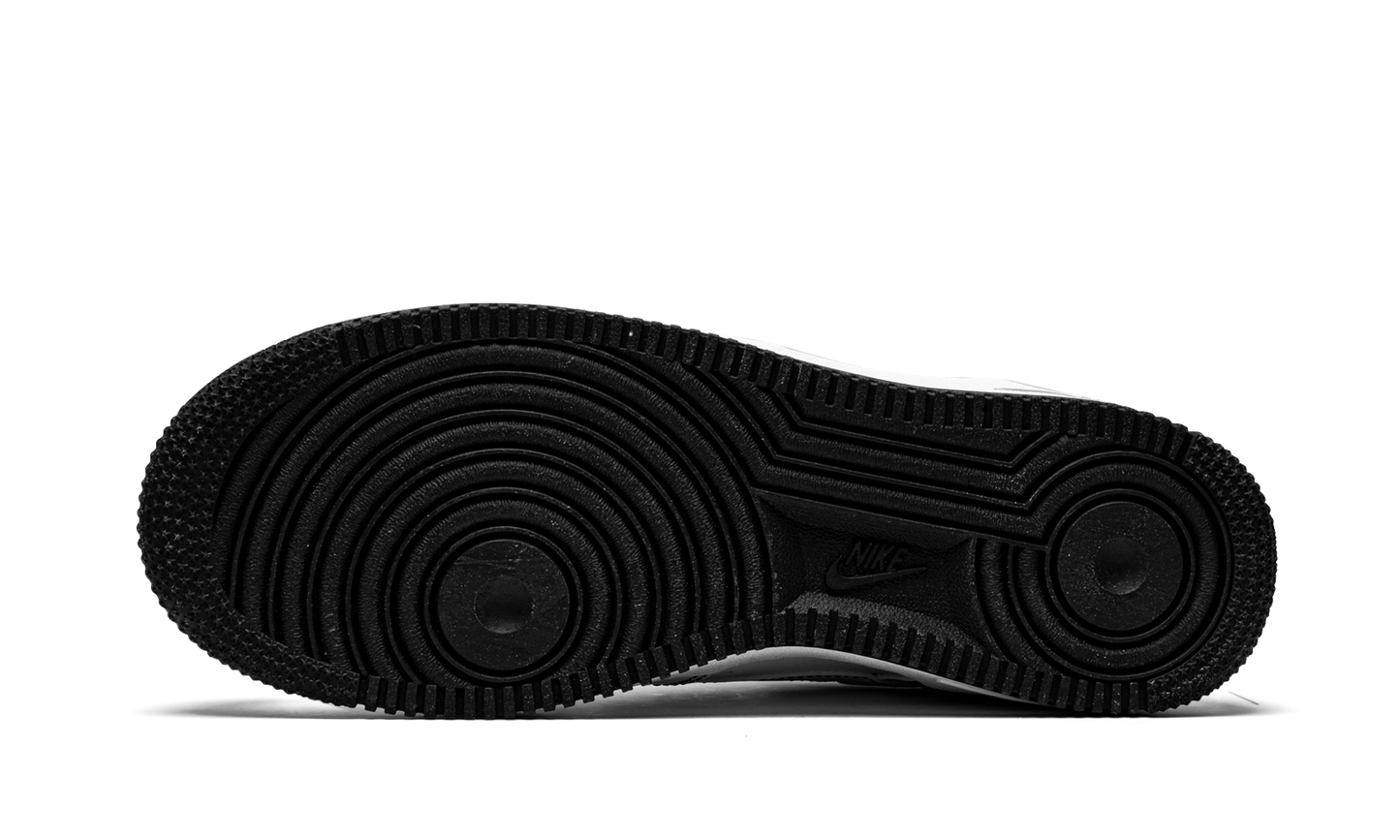 Air Force 1 Low '07 GS "Contrast Stitching - White / Black" CW1575 104