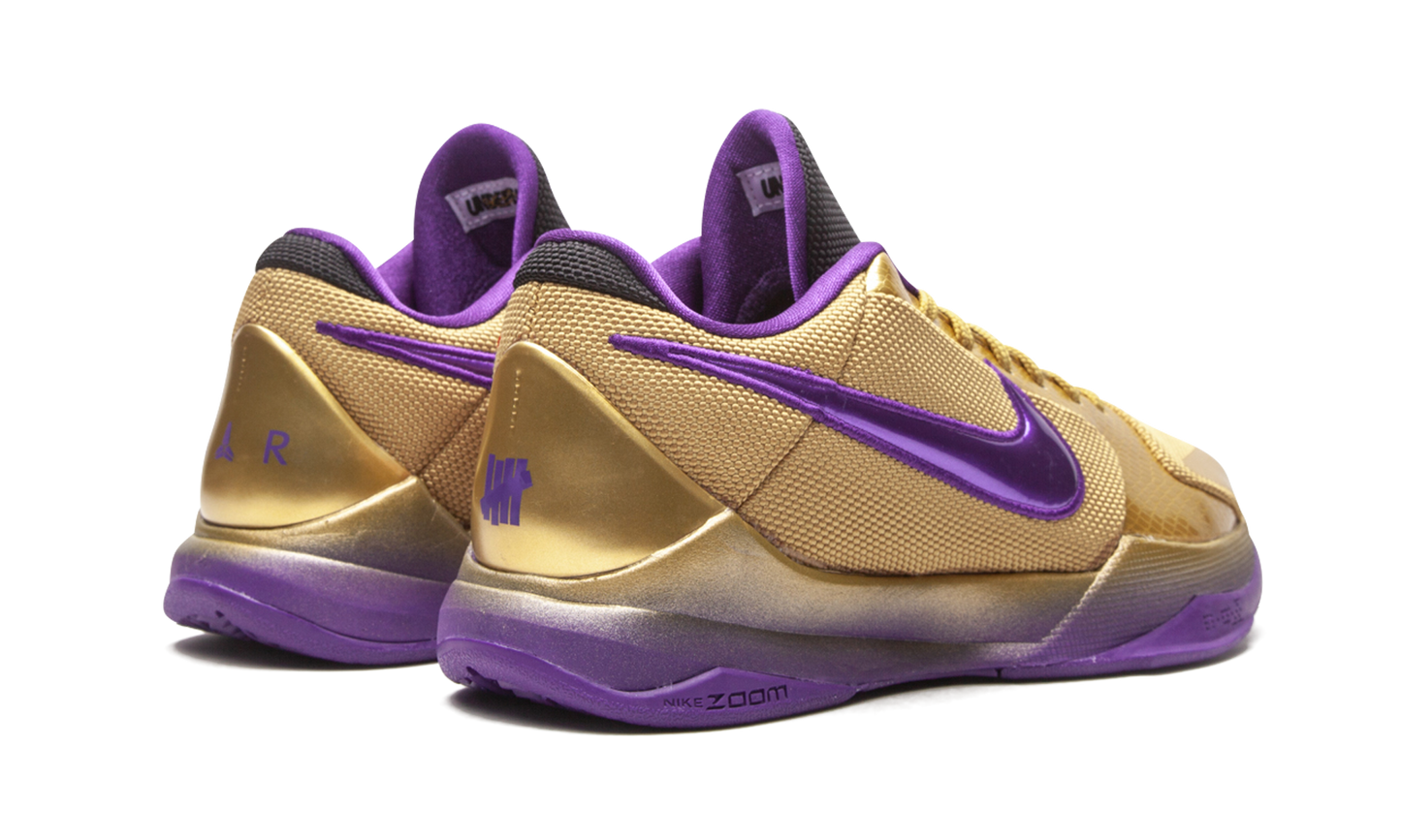 Kobe 5 Protro "Undefeated - Hall of Fame" DA6809 700