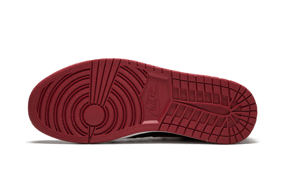 Air Jordan 1 Retro High OG "Bred Banned 2016" 555088 001