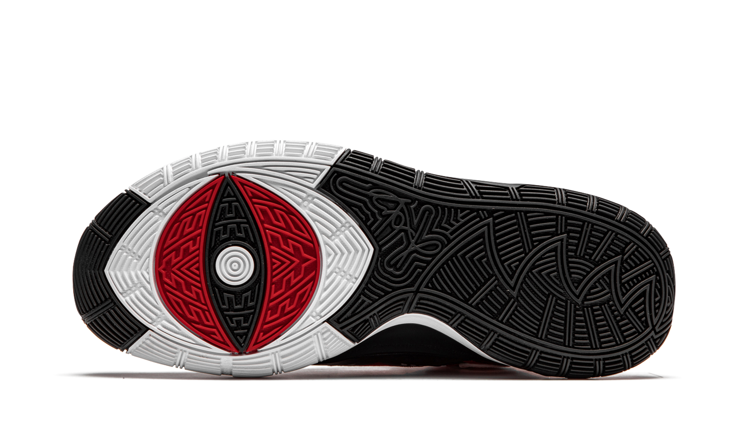 Kyrie 6 SR "Sneaker Room - Mom - Black"