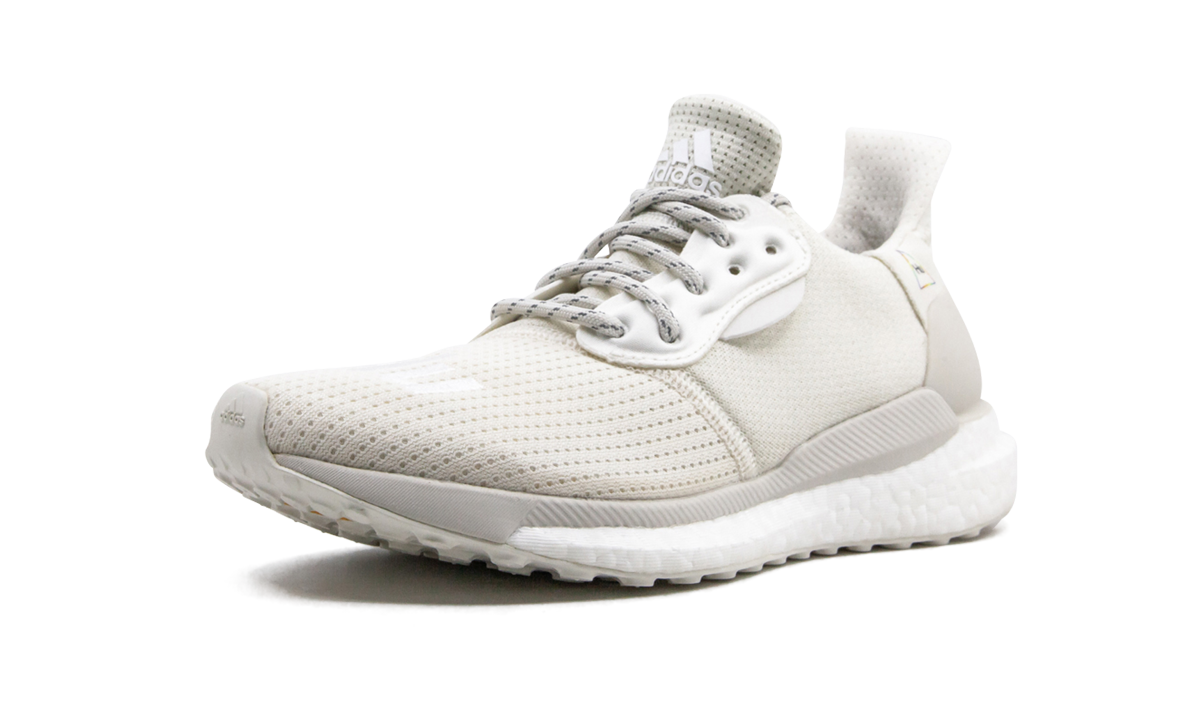 Solar HU Glide "Pharrell Williams - Greyscale Pack Cream" EG7767