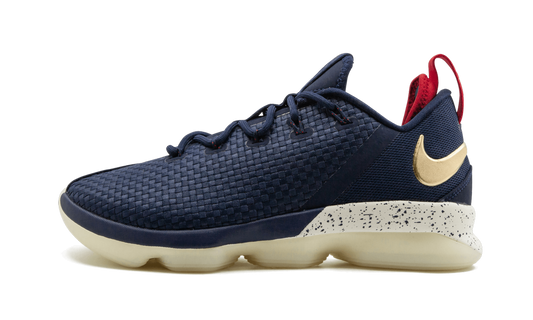 Lebron 14 Low "USA" 878636 400