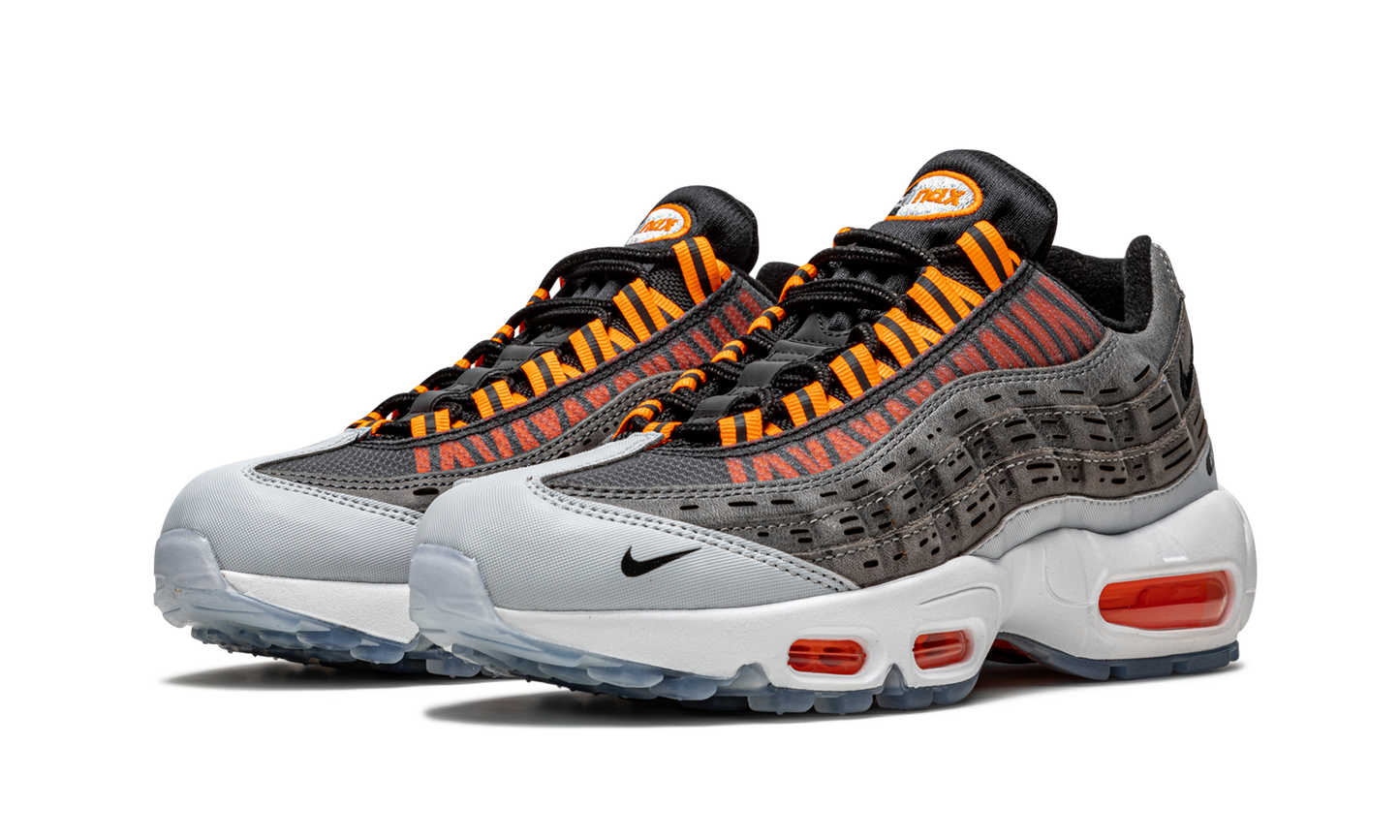 Air Max 95 "Kim Jones" DD1871 001