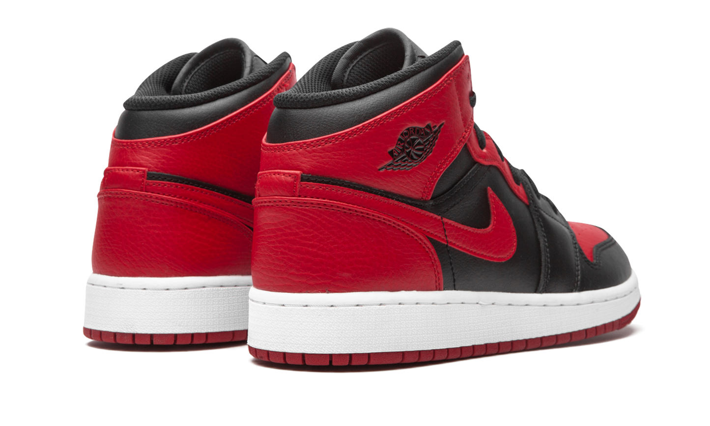 Air Jordan 1 Mid GS "Banned 2020" 554725 074